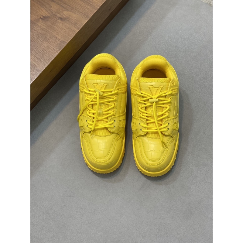 l**is V*t*n sneakers